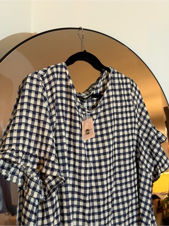 BloomChic Tops - BloomChic Navy and Cream Gingham Ruffle-Sleeve Dress